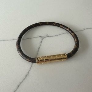 Authentic LV Confidential bracelet